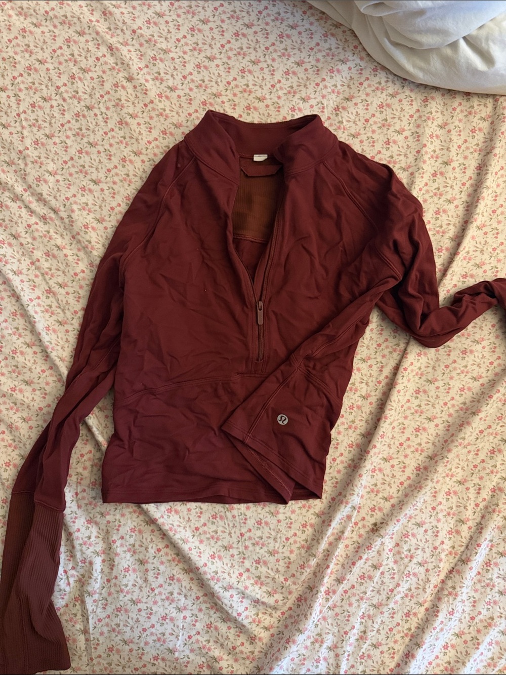 Lululemon half size crop